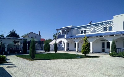 Каролино-Бугаз отель Ирини